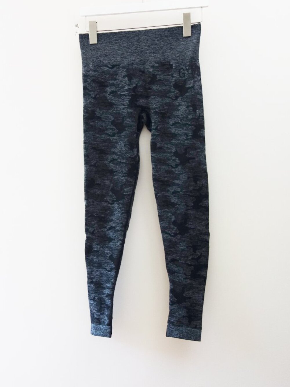 Gymshark Adapt Camo Seamless Ribbed Leggings Black And Gray Size (M)